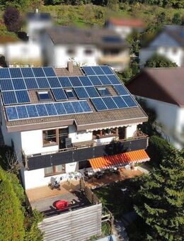 2-3 Familienhaus in Aussichtslage - Lenningen