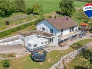 Freistehendes Einfamilienhaus mit Weitblick ins Grüne in Waldshut-Tiengen OT - Waldshut-Tiengen