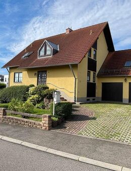 Attraktive Erdgeschosswohnung mit Gartennutzung, Pool und Garage in Marbach! - Erfurt