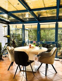 Wohnen, wo Lübeck ins Grüne übergeht; großzügiges EFH mit Wintergarten in Siems nahe Trave & Natur. - Lübeck