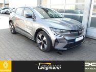 Renault Megane, E-Tech Electric Equilibre EV40 130HP, Jahr 2022 - Wiesbaden Kastel