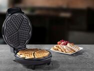 bestron Waffeleisen AWM700CO, 700 W, Waffelautomat mit Antihaftbeschichtung für Waffeln in Herzform