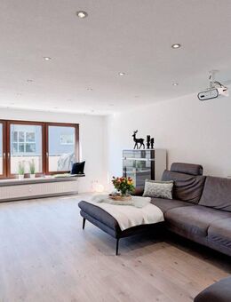 Moderne Terrassenwohnung mit Garage ++LICHTDURCHFLUTET++ - Wernau (Neckar)