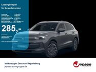 VW Tiguan, 1.5 Life eHybrid | LAGERWAGEN |, Jahr 2022 - Regensburg