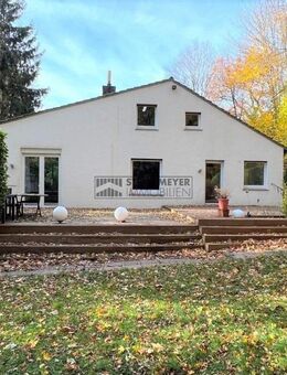 Repräsentatives Einfamilienhaus umgeben von Natur mit zwei Garagen und PKW-Stellplätzen! - Hagen (Stadt der FernUniversität)