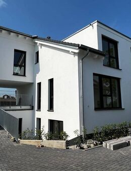 Neuwertige Doppelhaushälfte mit Carport in TOP-Lage von Mainz-Weisenau zu vermieten! - Mainz