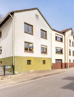 Zweifamilienhaus - vielseitig nutzbar, solide gebaut, mit großem Hofbereich - Thaleischweiler-Fröschen