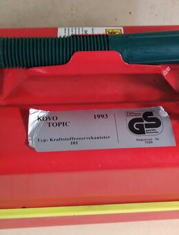 Oldtimer Reservekanister Rot Metall - Köln