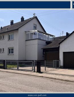 Zweifamilienhaus mit großem Grundstück und Nebengebäude - Baden-Baden