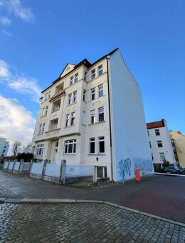 !Ab sofort! 2-RW im ruhigen Hinterhaus - Tageslichtbad mit Dusche - Magdeburg
