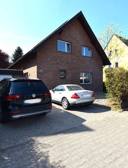 freistehendes modernisiertes EFH mit Garage und großem Garten - Dormagen
