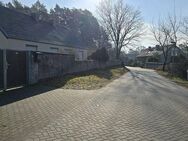 Freistehendes Einfamilienhaus mit großem Grundstück, 2 Garagen und massivem Nebengelass - Elbe-Parey