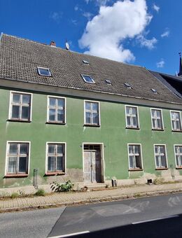 sanierungsbedürftiges Mehrfamilienhaus im Stadtzentrum mit 461 m² Grundstück - Tessin