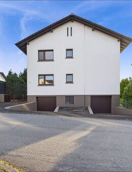 Zwei Leben unter einem Dach: Freistehendes Zweifamilienhaus mit Garten in Haibach. - Haibach (Regierungsbezirk Unterfranken)