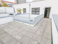 Eine Wohnung voller Luxus! 4 Zimmer auf 2 Etagen mit Balkon, innenliegender Terrasse und EBK! - Düsseldorf