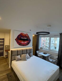 Geräumiges und möbliertes Single Apartment! Beste City West Lage! - Berlin