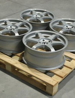 Japan Racing JR3 18x8 ET40 Felgenset SET-JR#425 - Neuhaus (Inn)