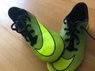 Kinder Fussballschuhe Marke Nike Grösse 35 - Wadgassen