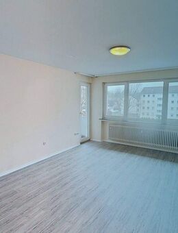 Helle 3-Zimmer-Wohnung mit BALKON und TAGESLICHTBAD - Paderborn