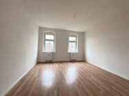 Großzügig geschnittene 2-Zimmer-Wohnung mit Einbauküche - Riesa