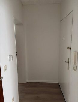 Helle und geräumige Erdgeschosswohnung mit Garten in Gelsenkirchen - Gelsenkirchen
