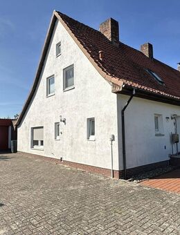 Ansprechende Doppelhaushälfte auf großem Grundstück - Espelkamp