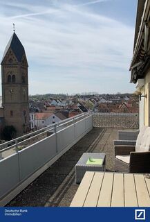 Kernsaniertes Penthouse in Weilbach mit großartigem Ausblick - Rhein-Main Gebiet at its best!