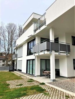 Moderne und helle 2-1/2 Zimmer -Wohnung . Bezug ab 01.11.2025 - Niedereschach
