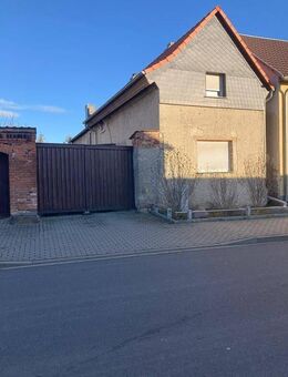 Einfamilienhaus mit Werkstatt und Lagerflächen in Bitterfeld OT Bobbau - Bitterfeld-Wolfen