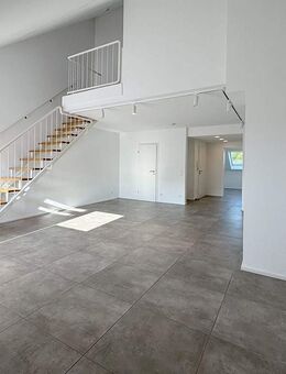 Moderne Maisonette-Wohnung in ruhiger, dennoch stadtnaher Lage! - Mönchengladbach