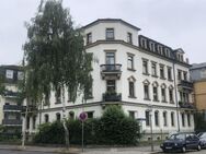 Sehr schöne 2-Zimmer-Dachgeschosswohnung ohne Balkon in Striesen zu verkaufen! - Dresden