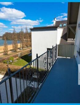 *** Strandlage *** Wohnen, wo andere Urlaub machen * Sonnendachterrasse * und Balkon * - Schwerin