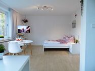 Düsseldorf: Zentral mit separater Küche und Balkon - Düsseldorf