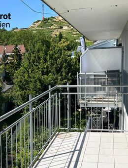 Altersgerechte 2-Zimmerwohnung mit Balkon und Weinbergblick - barrierefrei und komfortabel - Asperg