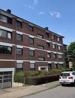 Charmante 3-4 Raum-Wohnung mit Balkon in ruhiger Seitenstrasse von Düsseldorf Eller - Düsseldorf