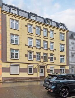 Vermietete 2-Zimmer-Wohnung im Dachgeschoss in zentraler Lage von Neumünster als Kapitalanlage - Neumünster