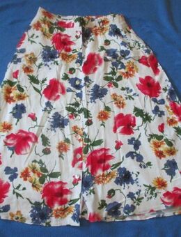 NEU * Rockabilly * Mohn- Blumen * Blüten * Flower- Power * A-Linie * Midi * High Waist * Rock "GERRY WEBER" Gr. 38- 40/ S- M * weiß * bunt * - Riedlingen