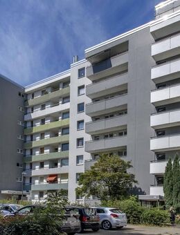 Wir renovieren für Sie! schöne 2-zimmer-Wohnung mit Aufzug und Balkon in MG Wickrath - Mönchengladbach