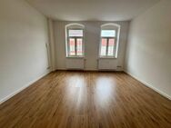 Frisch renovierte 2-Zimmer-Wohnung in zentraler Lage - Freital