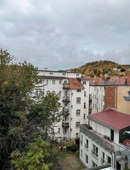 Bezugsfreie 4-Zimmer Dachgeschoss Wohnung im Damenviertel mit zusätzlichem ca. 103m² Hobbyraum im Spitzboden - Jena