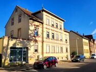 **VERMIETETES MEHRFAMILIENHAUS MIT NEBENGEBÄUDE** - Altenburg