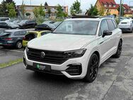 VW Touareg, R-Line °, Jahr 2023 - Schwabach