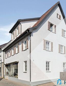 Im Herzen der Stadt Metzingen: Wohnhaus mit Ladeneinheit - Metzingen