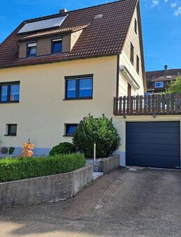 **Renov. Wohnhaus mit gr. Garage auf herrlich sonnigem Grundstück!!** - Aalen