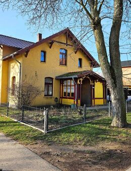 Attraktives Mehrfamilienhaus als Kapitalanlage mit 3 Wohneinheiten in idyllischer, wassernaher Lage von Penzlin - Penzlin