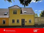 Vermietetes Haus mit Garten - Hecklingen