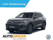 VW Tiguan, 1.5 Elegance eHybrid, Jahr 2022 - Marktoberdorf