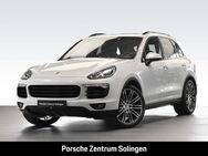 Porsche Cayenne, Diesel 100l, Jahr 2015 - Solingen (Klingenstadt)