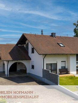 *** Generationenwohnen mit großem Garten in bester Lage *** - Eichendorf