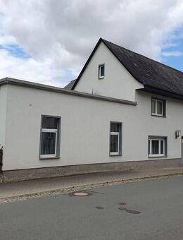 Mehrfamilienhaus mit gepflegtem Garten - Rückersdorf (Thüringen)